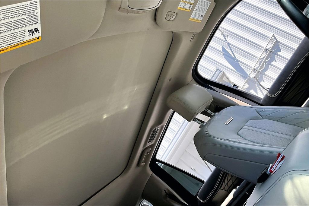 Used 2020 Ford Expedition Platinum AWD/4WD image 27