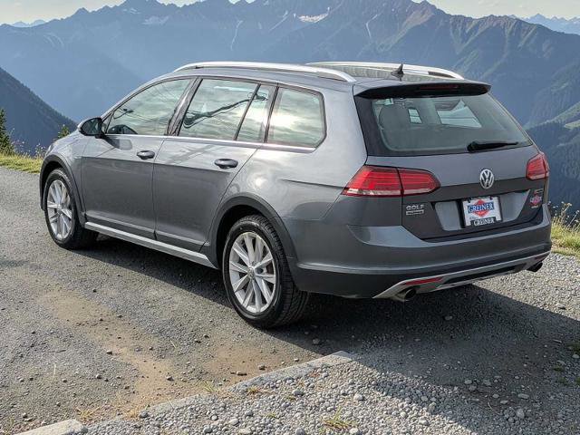 Used 2019 Volkswagen Golf Alltrack S image 4