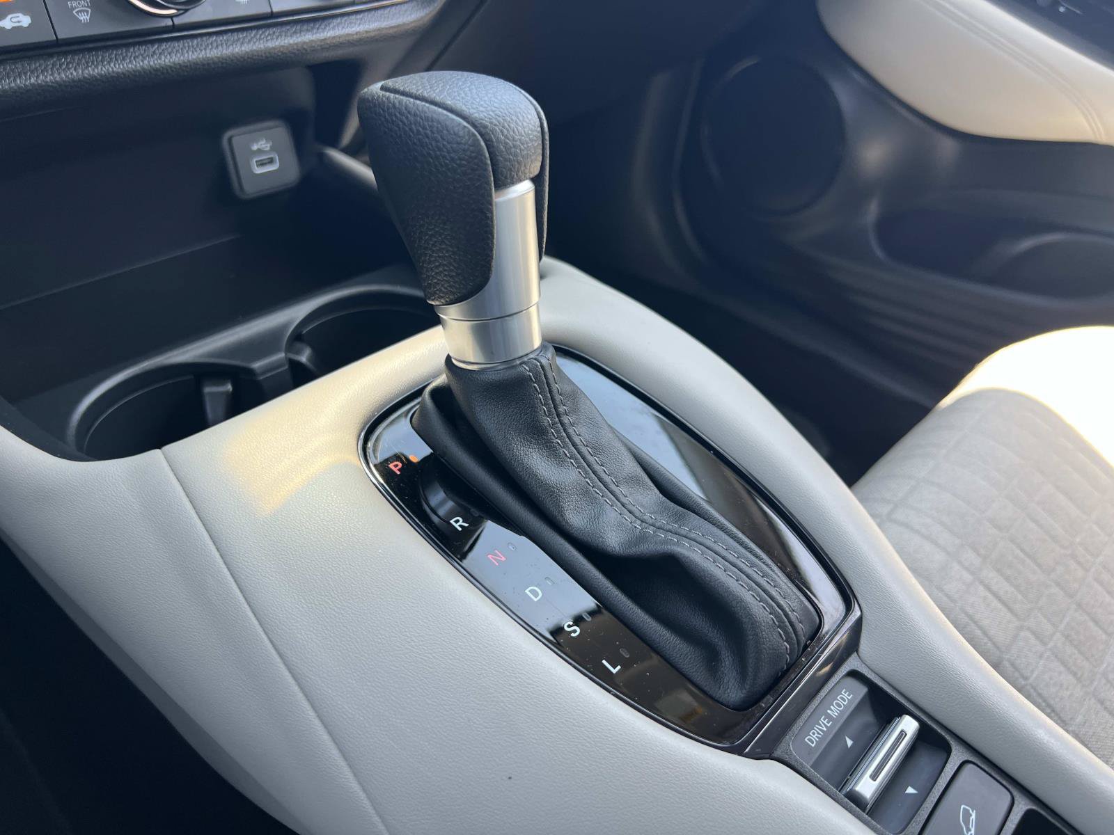 Certified 2025 Honda HR-V LX image 15
