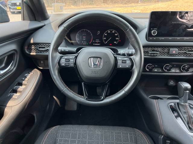Used 2025 Honda HR-V Sport image 12