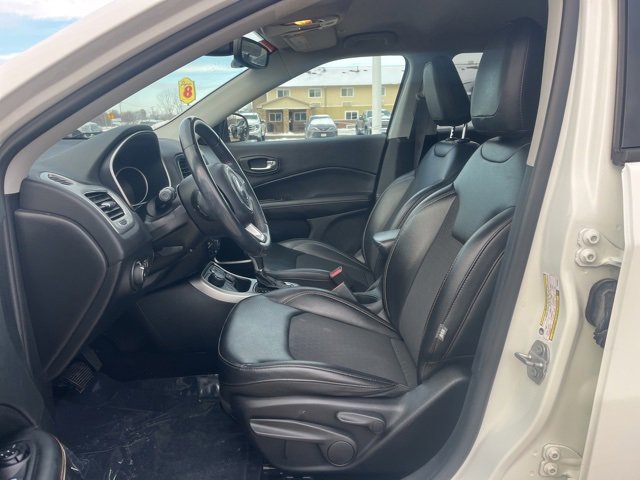 Used 2019 Jeep Compass Latitude image 12