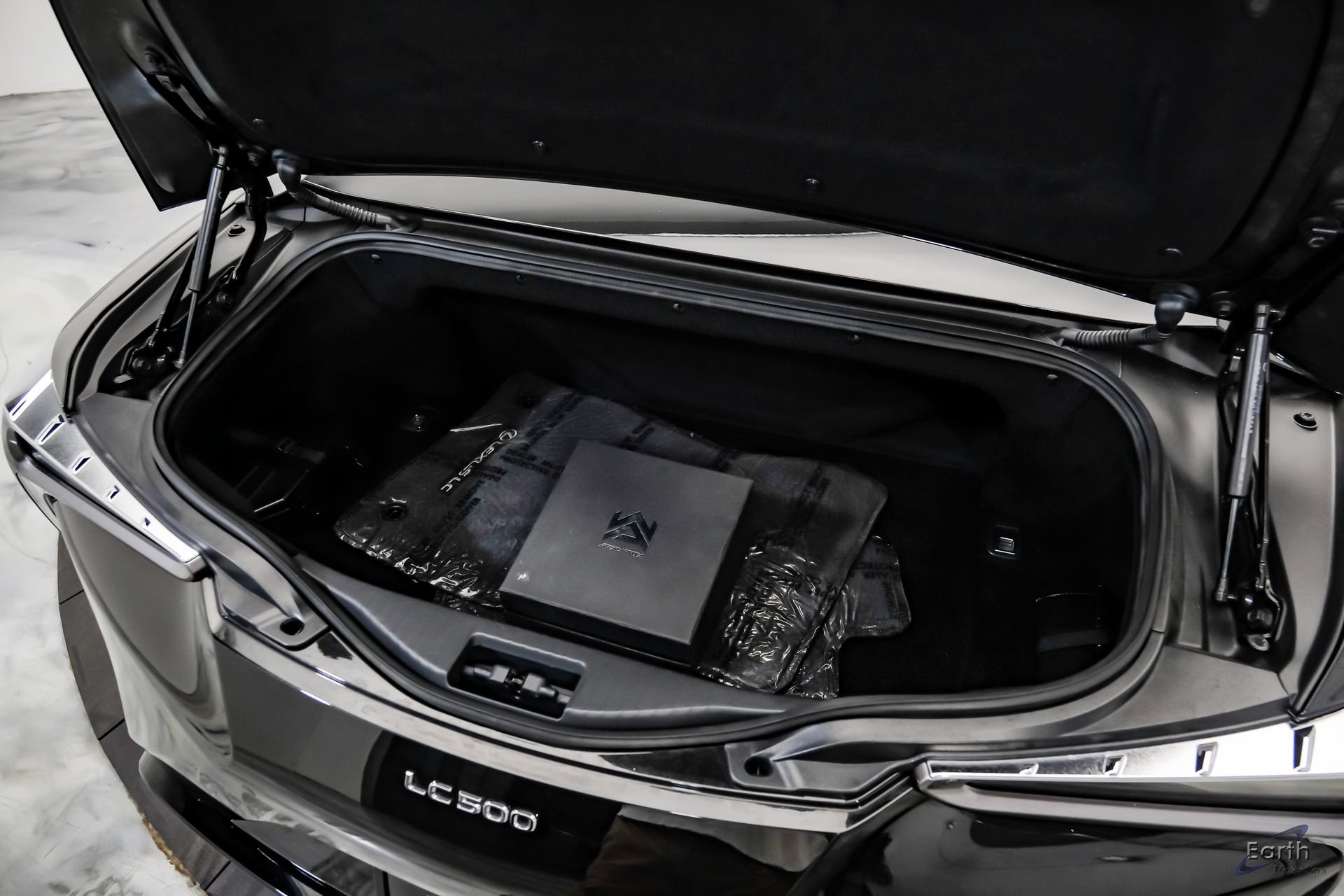 Used 2024 Lexus LC 500 Convertible w/ Touring Package RWD image 77