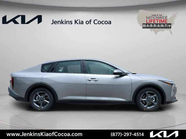 New 2026 Kia K4 FWD image 3