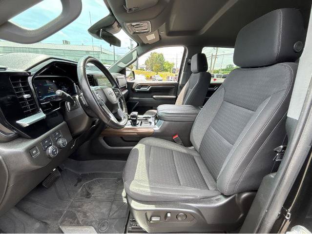 Used 2023 Chevrolet Silverado 1500 RST w/ Protection Package AWD/4WD image 17