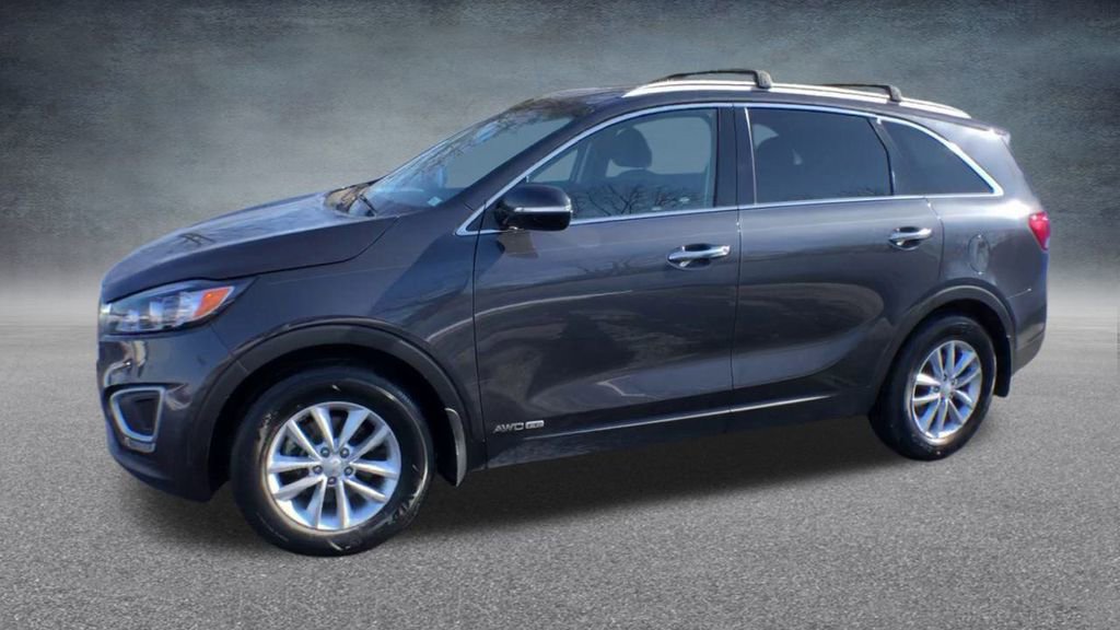 Used 2018 Kia Sorento LX image 10