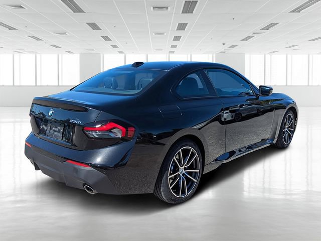 Certified 2024 BMW 230i Coupe w/ Premium Package image 4