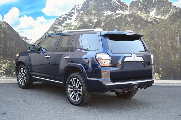 Used 2017 Toyota 4Runner Limited AWD/4WD image 9