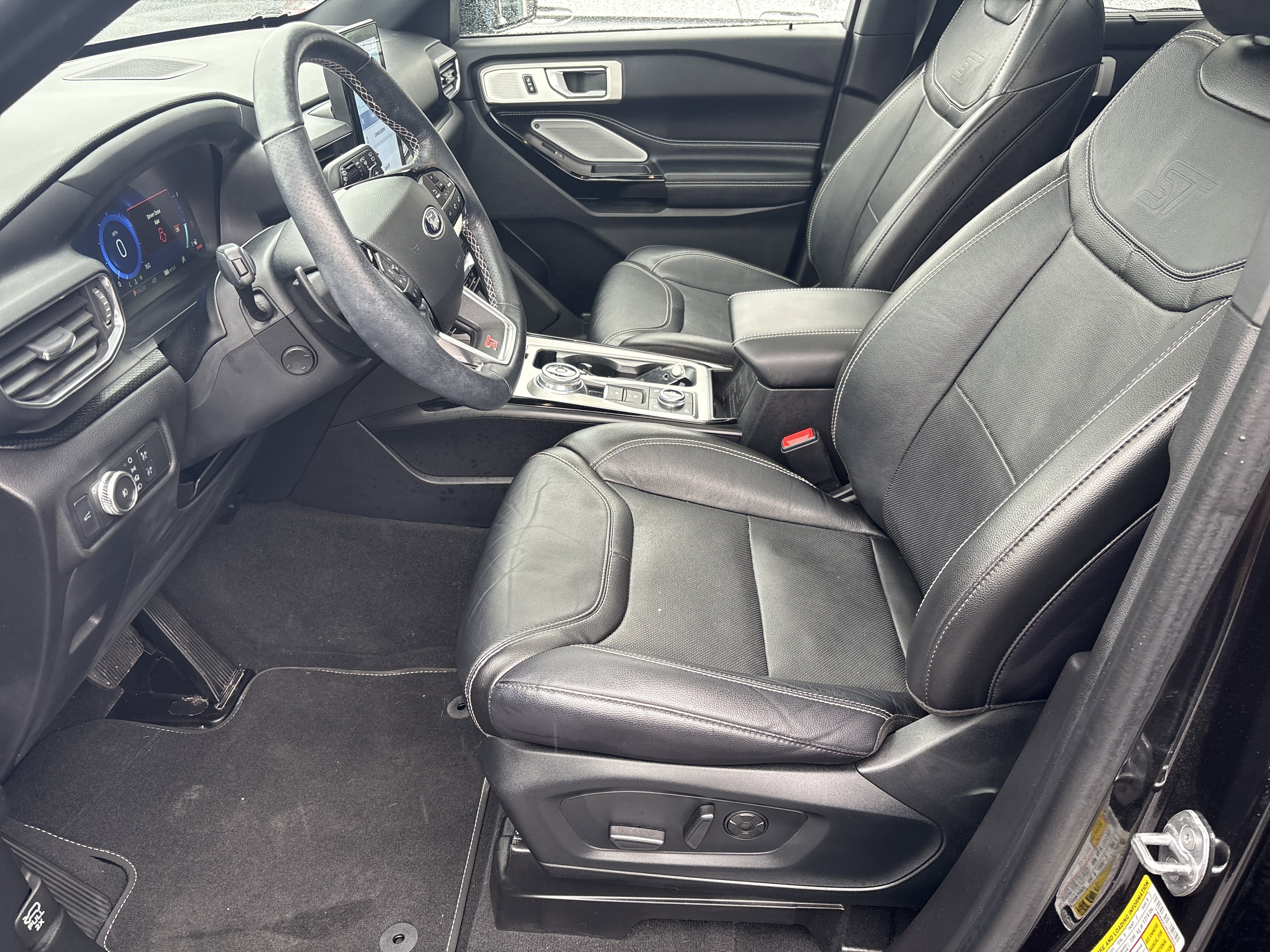 Used 2022 Ford Explorer ST w/ Equipment Group 401A image 19