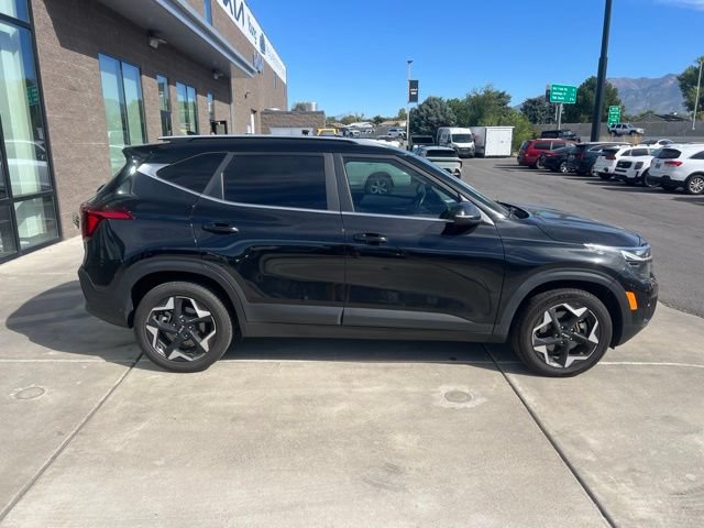 Used 2024 Kia Seltos EX AWD/4WD image 6