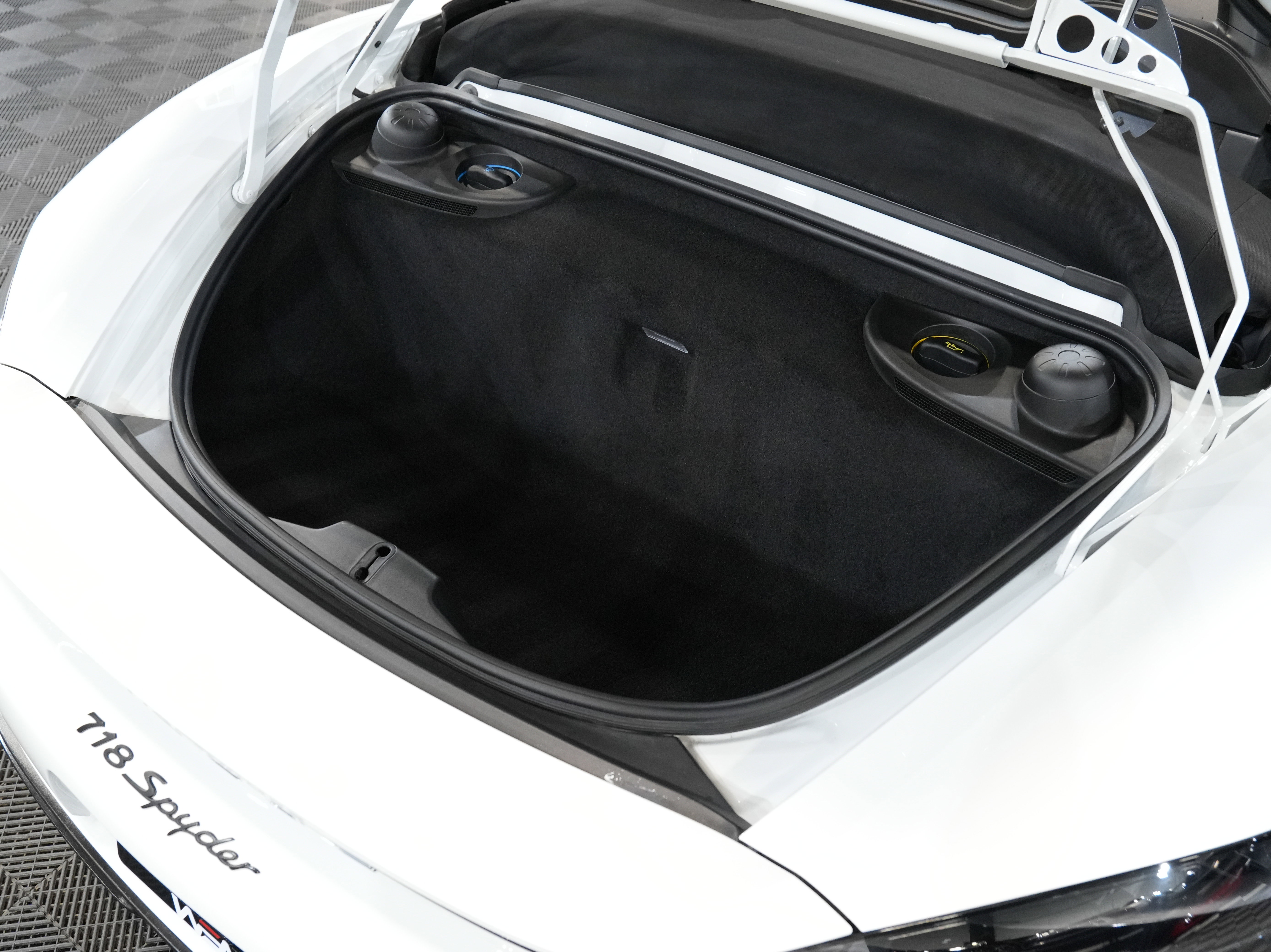 Used 2021 Porsche 718 Boxster Spyder image 51