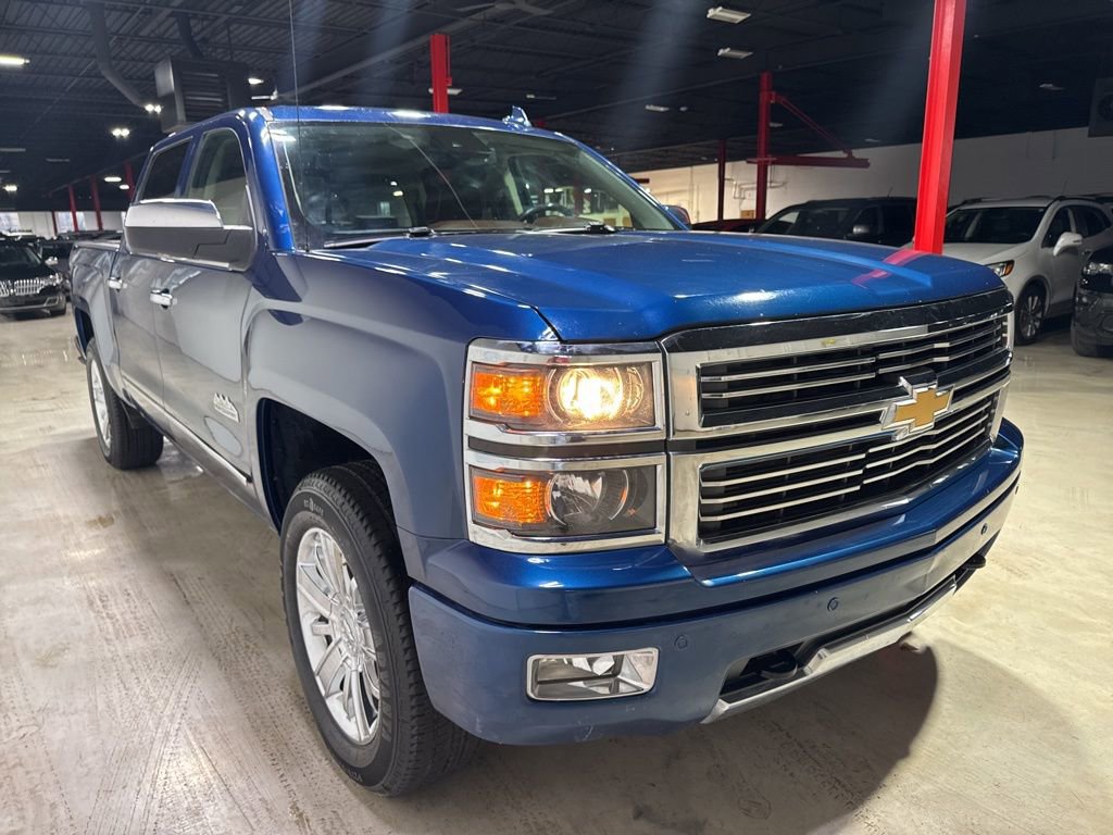 Used 2015 Chevrolet Silverado 1500 High Country w/ High Country Premium Package AWD/4WD image 8