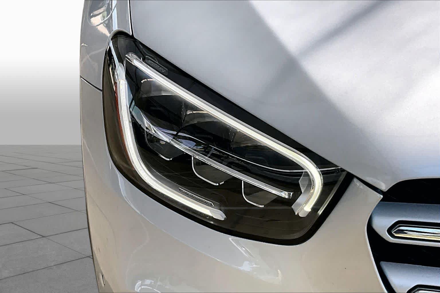 Used 2020 Mercedes-Benz GLC 300 image 27
