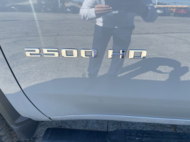 Used 2024 Chevrolet Silverado 2500 Custom w/ Custom Value Package image 12