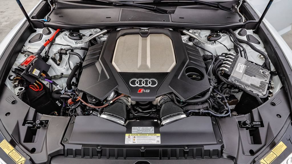 Used 2021 Audi RS 6 w/ Executive Package AWD/4WD image 32