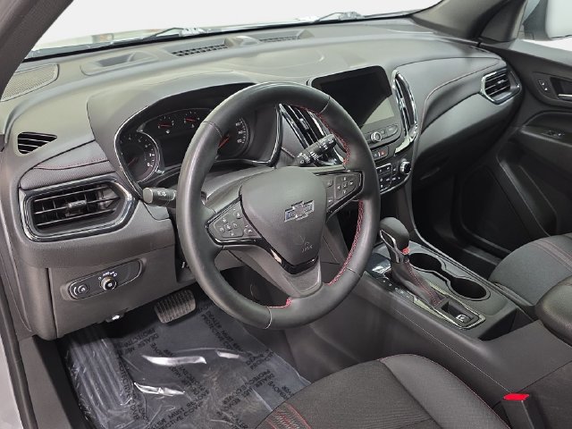 Used 2023 Chevrolet Equinox RS FWD image 16