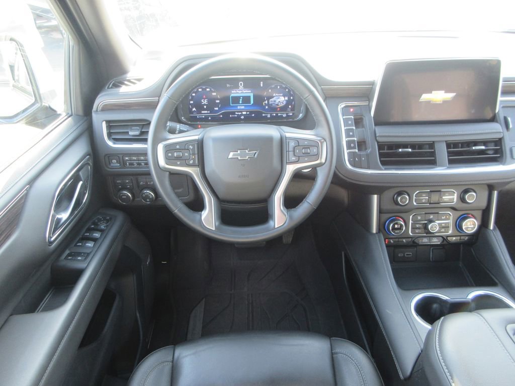 Certified 2024 Chevrolet Suburban Z71 w/ Luxury Package image 16