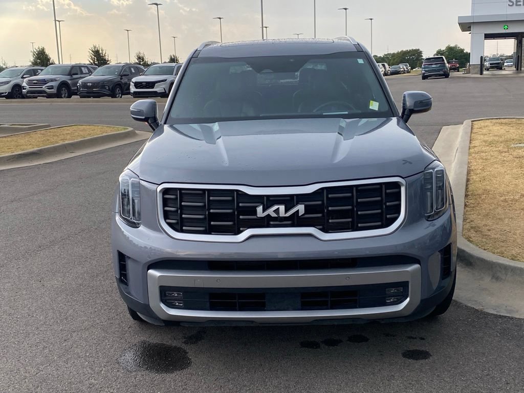 Used 2023 Kia Telluride SX Prestige AWD/4WD image 2