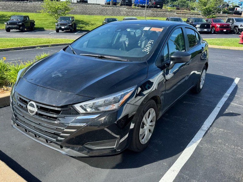 Used 2025 Nissan Versa S w/ Trunk Package FWD image 3