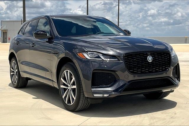 New 2026 Jaguar F-PACE R-Dynamic S image 2