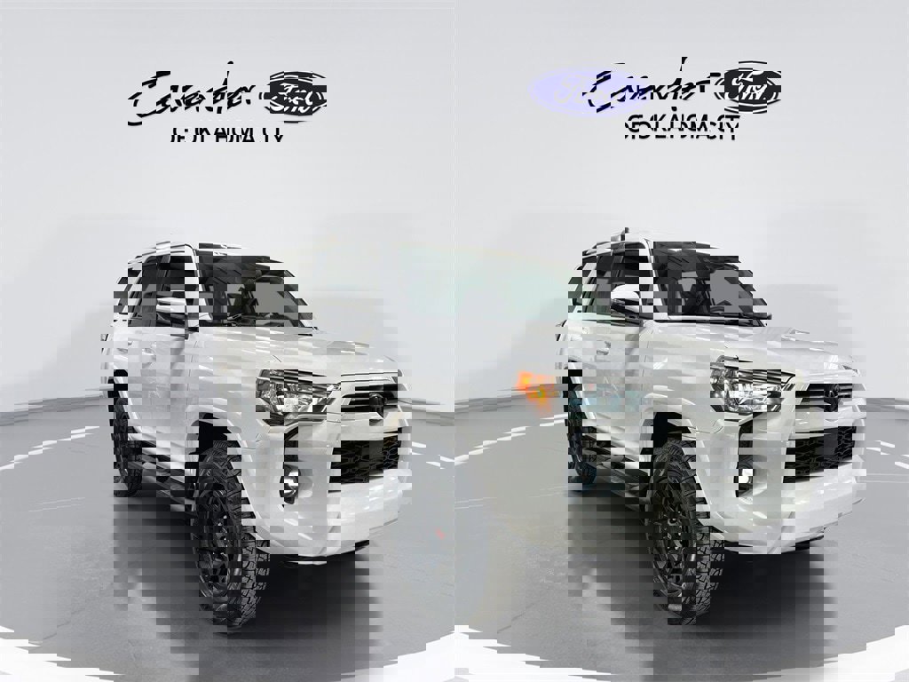 Used 2021 Toyota 4Runner SR5 Premium image 2