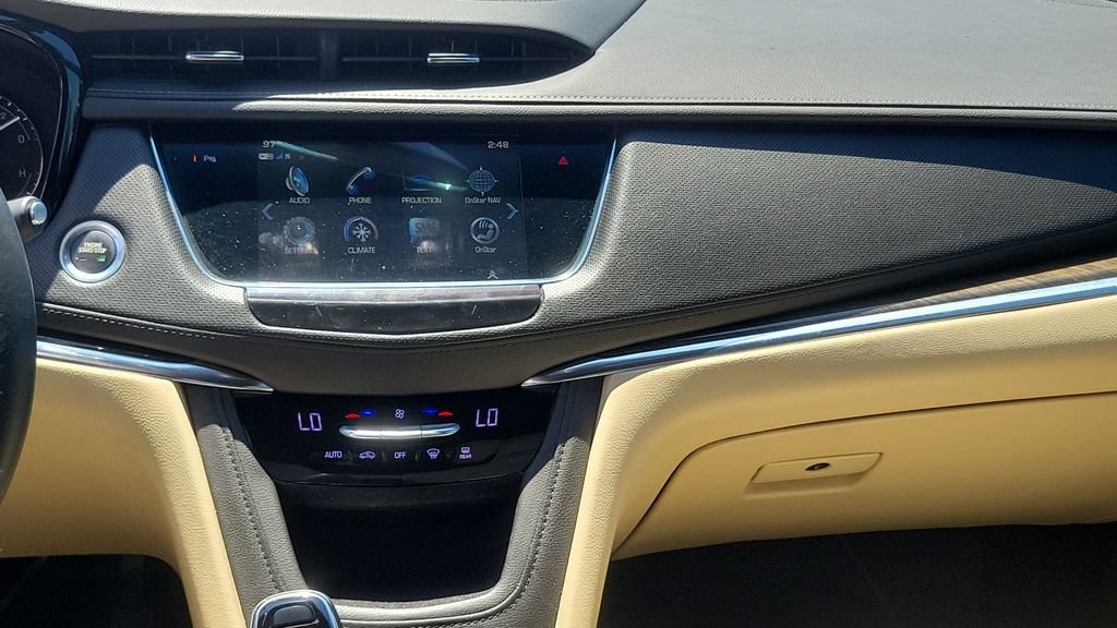 Used 2018 Cadillac XT5 FWD image 14