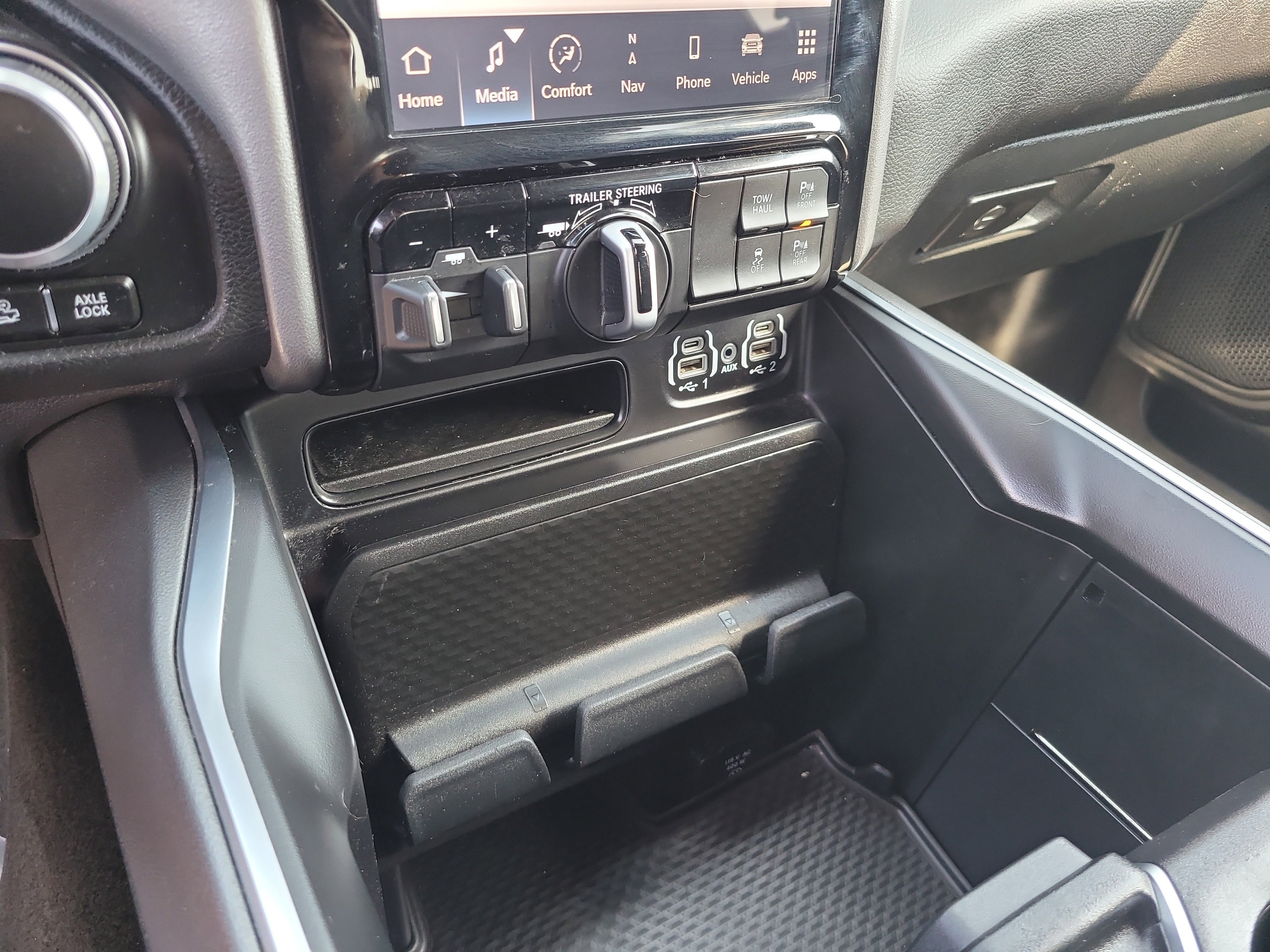 Used 2024 RAM 1500 Big Horn AWD/4WD image 24