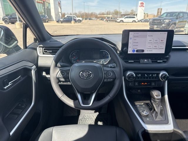 Used 2023 Toyota RAV4 XSE w/ XSE Grade Weather Package AWD/4WD image 20