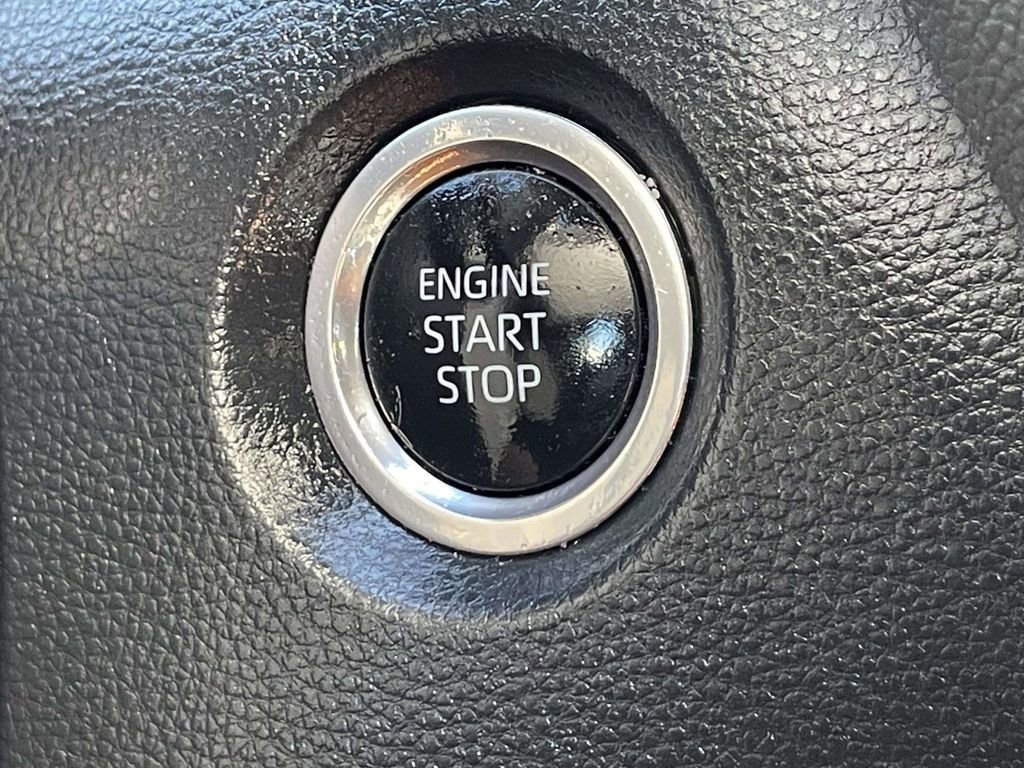 Used 2024 Toyota Corolla SE FWD image 29