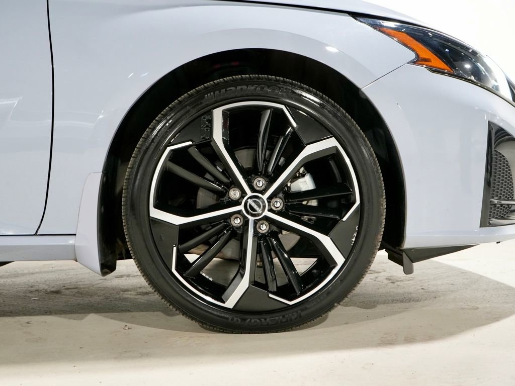 Used 2023 Nissan Altima 2.5 SR image 31