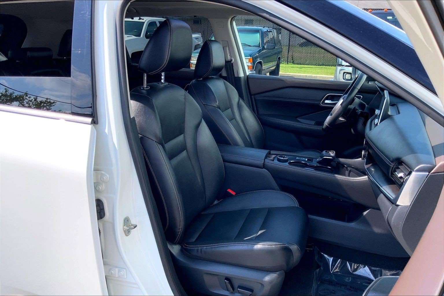 Used 2021 Nissan Rogue SL AWD/4WD image 9