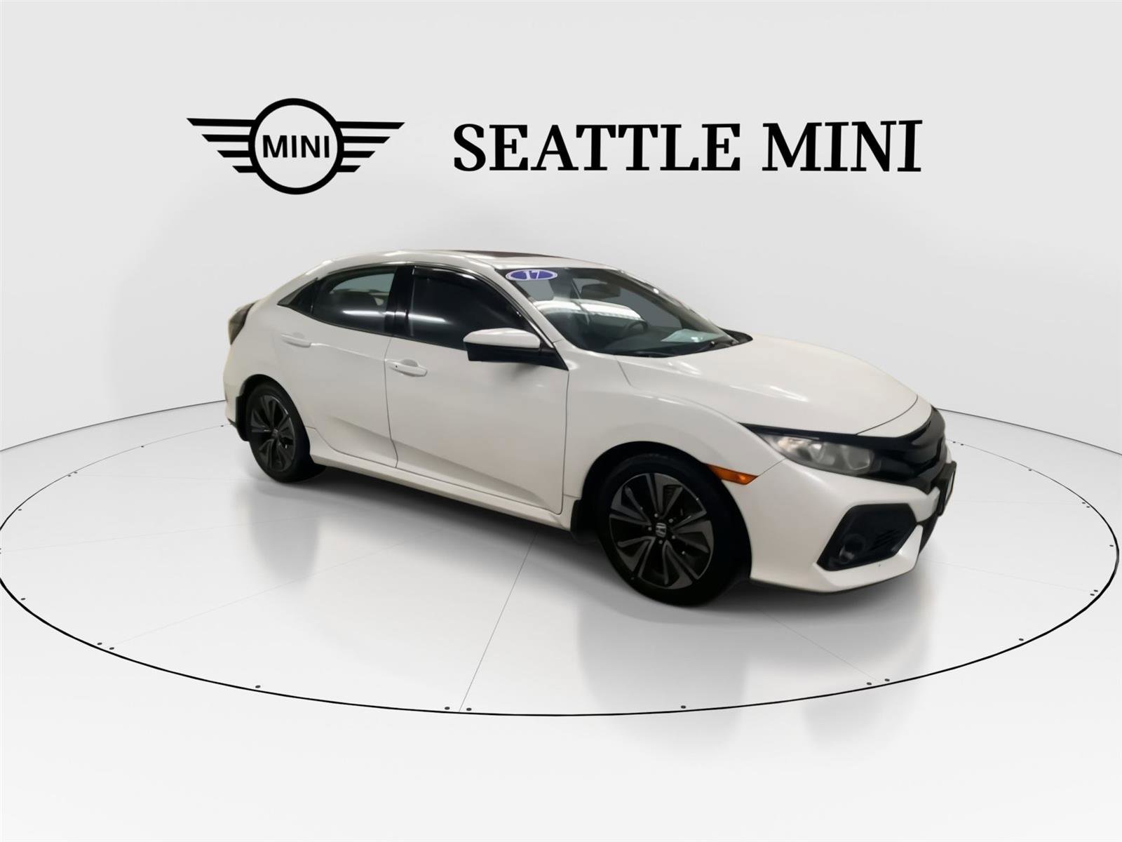 Used 2017 Honda Civic EX-L image 2