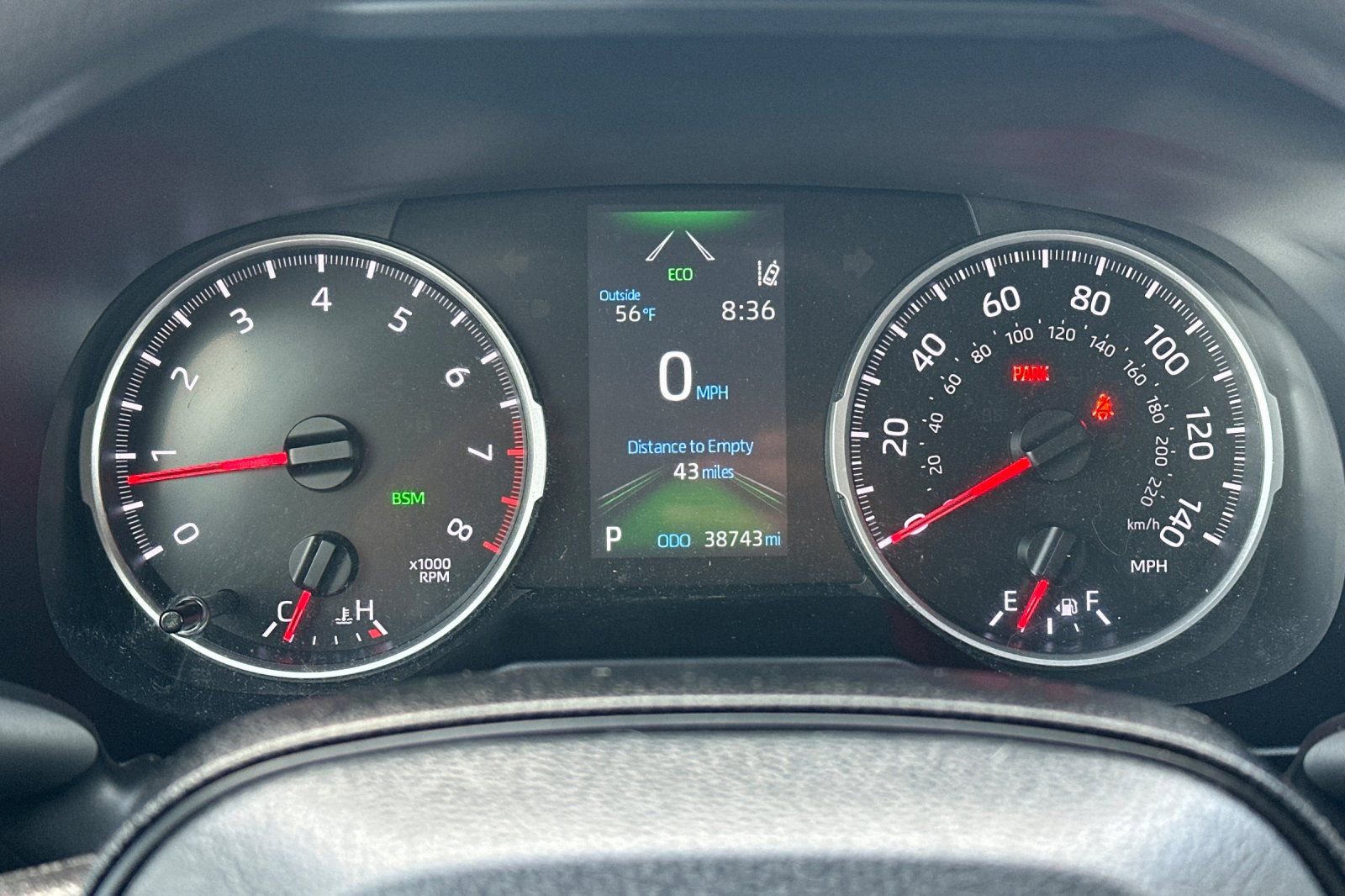 Used 2022 Toyota RAV4 XLE image 29