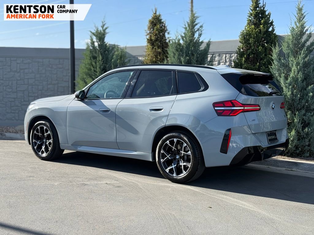 Used 2025 BMW X3 xDrive30i AWD/4WD image 5