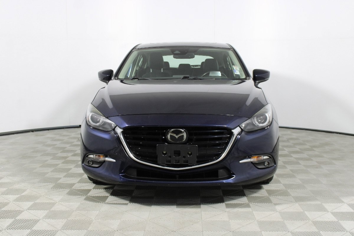 Used 2018 MAZDA MAZDA3 Grand Touring w/ Premium Equipment Package FWD image 20
