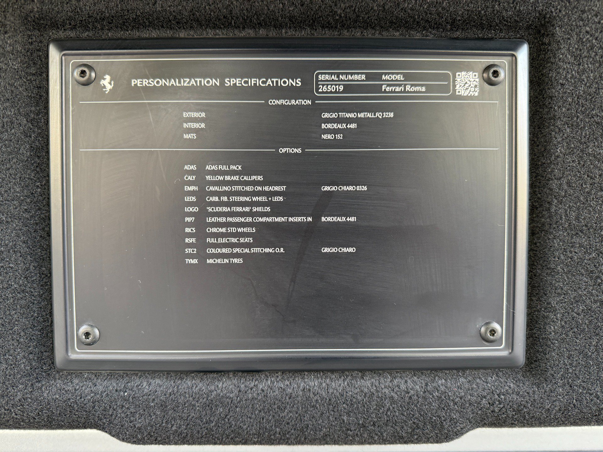 Used 2021 Ferrari Roma RWD image 35