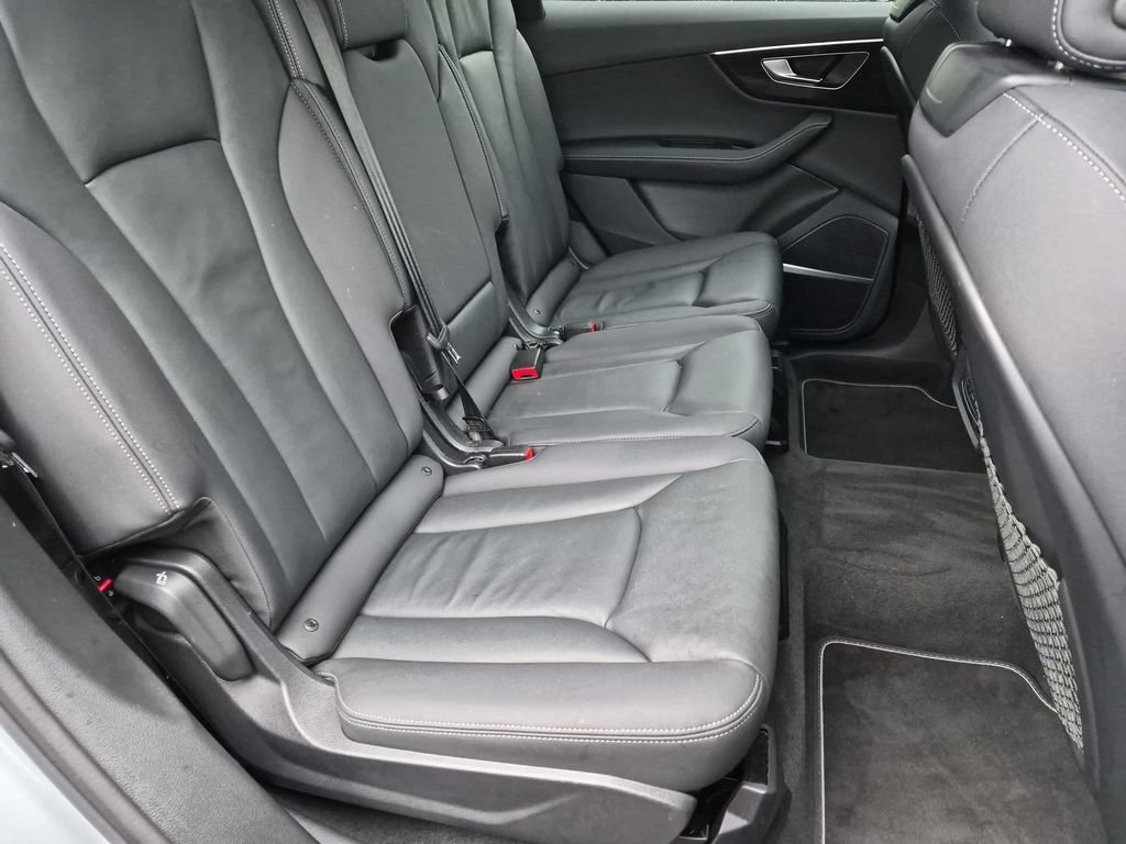Used 2025 Audi Q7 3.0T Premium Plus AWD/4WD image 22