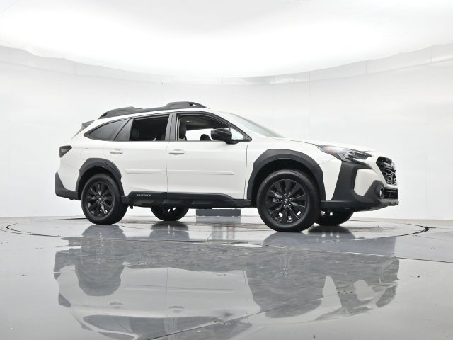 Used 2025 Subaru Outback Onyx Edition XT AWD/4WD image 33