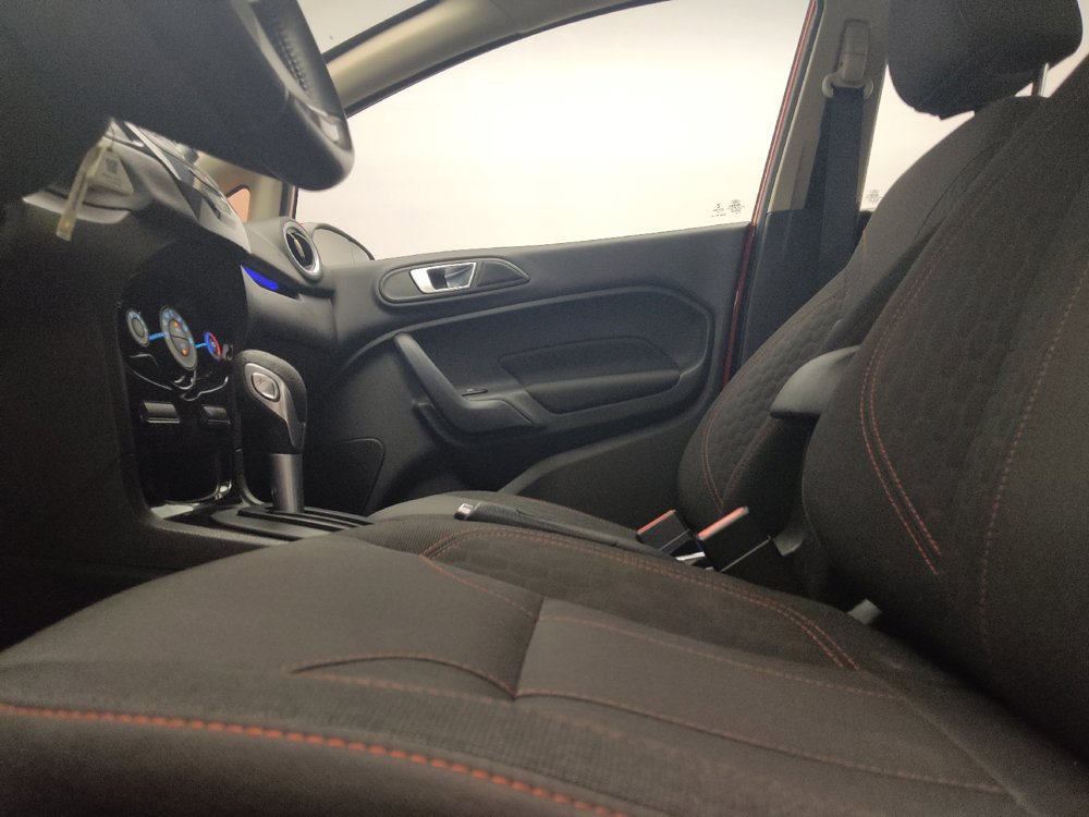 Used 2015 Ford Fiesta SE w/ Equipment Group 201A FWD image 17