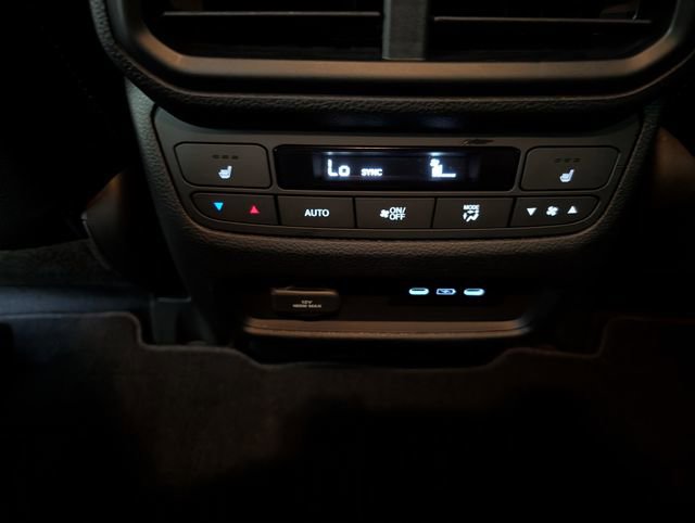 Used 2026 Honda Ridgeline Black Edition image 12