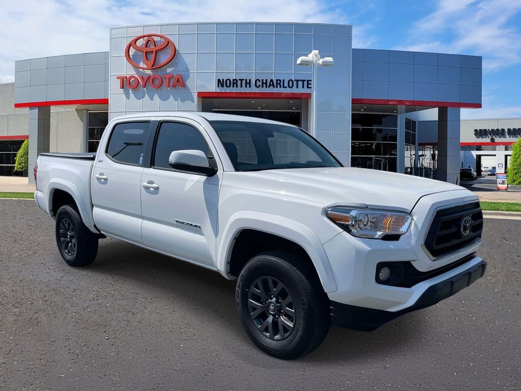 Used 2023 Toyota Tacoma SR5 w/ Technology Package image 3