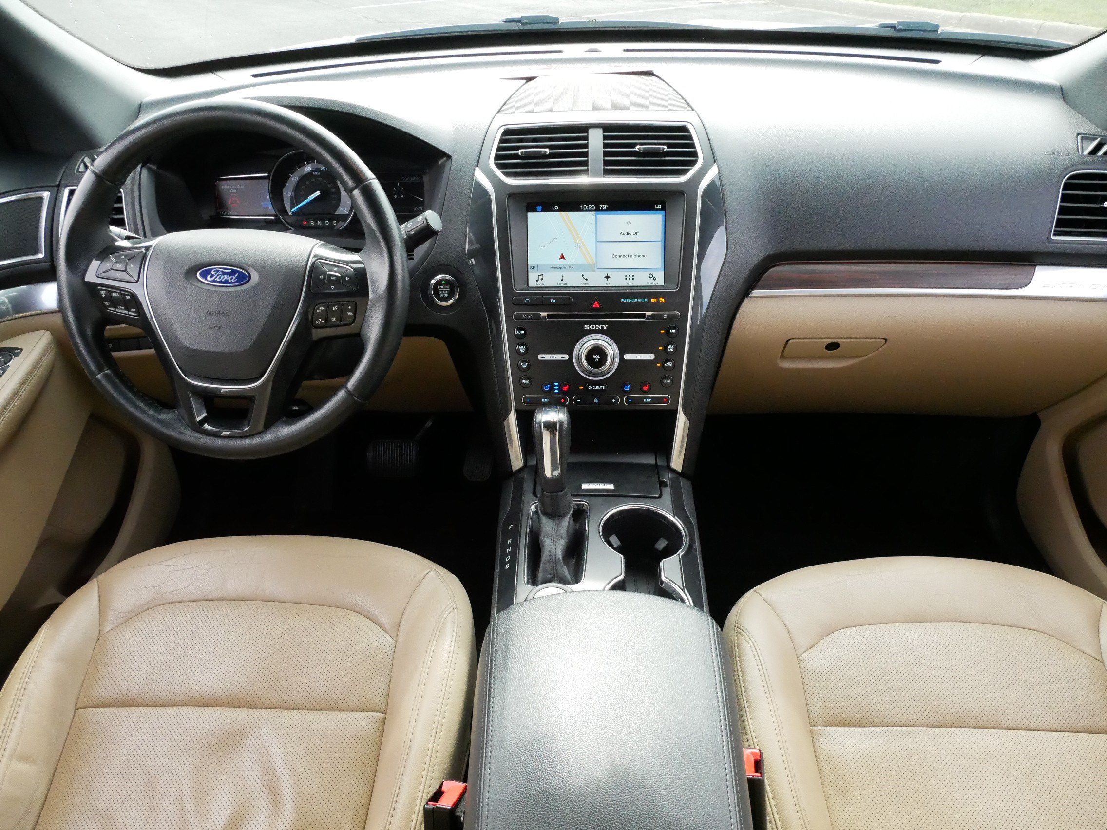 Used 2017 Ford Explorer Limited AWD/4WD image 10
