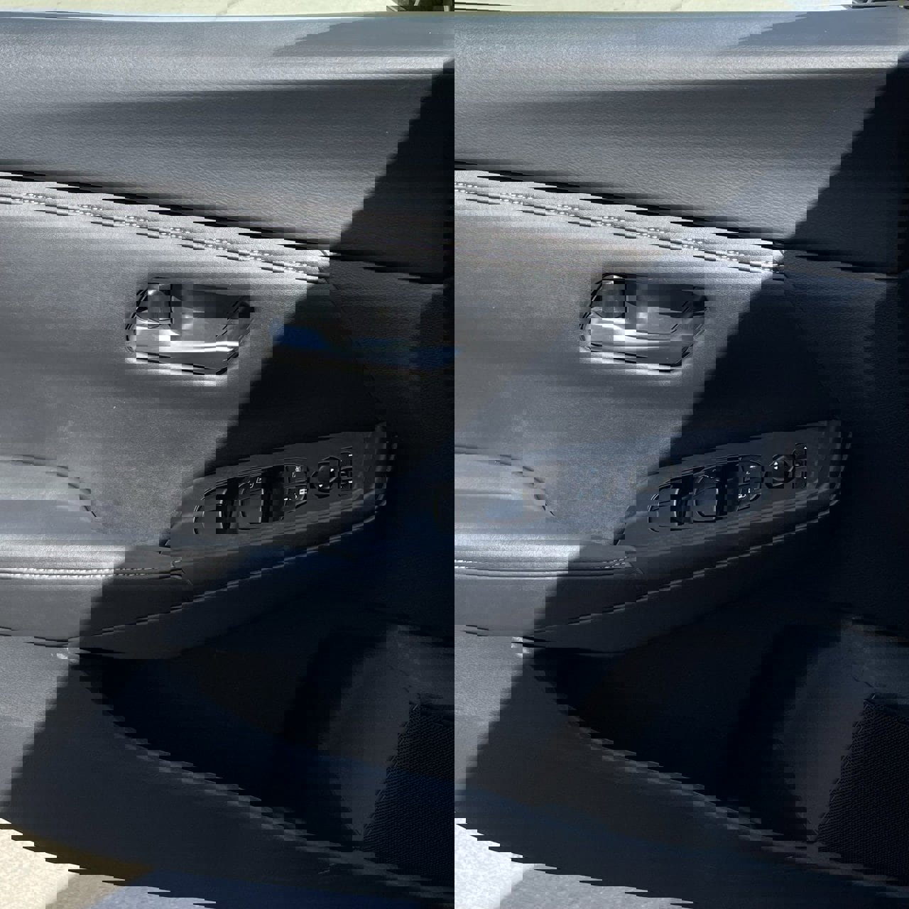 Used 2024 Nissan Sentra SV image 21