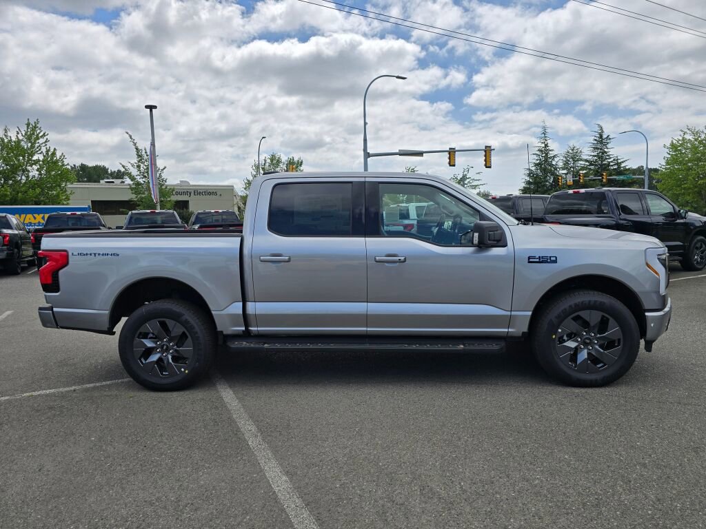 New 2025 Ford F150 Lightning Flash AWD/4WD image 7