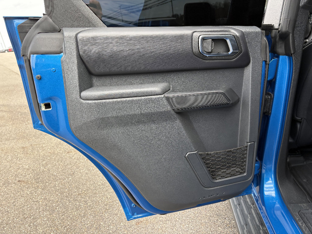 Used 2025 Ford Bronco Badlands AWD/4WD image 16