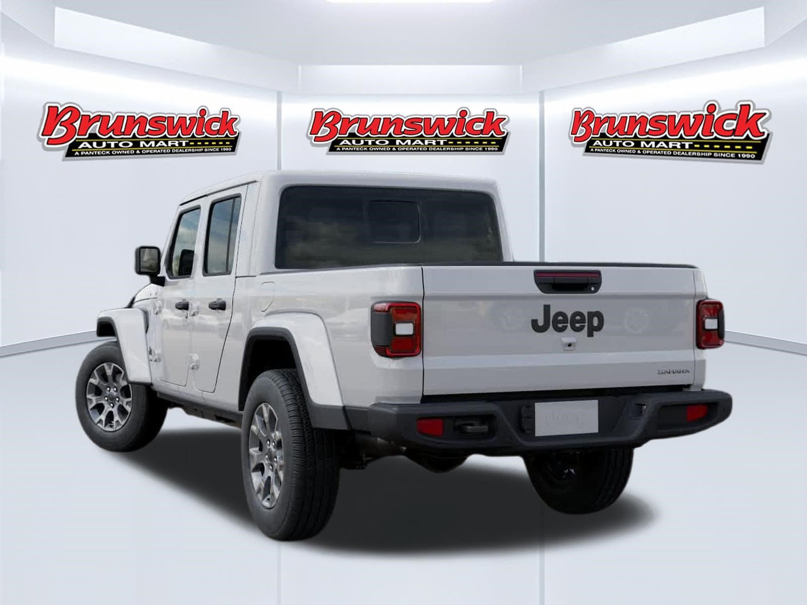 New 2026 Jeep Gladiator Sport AWD/4WD image 3