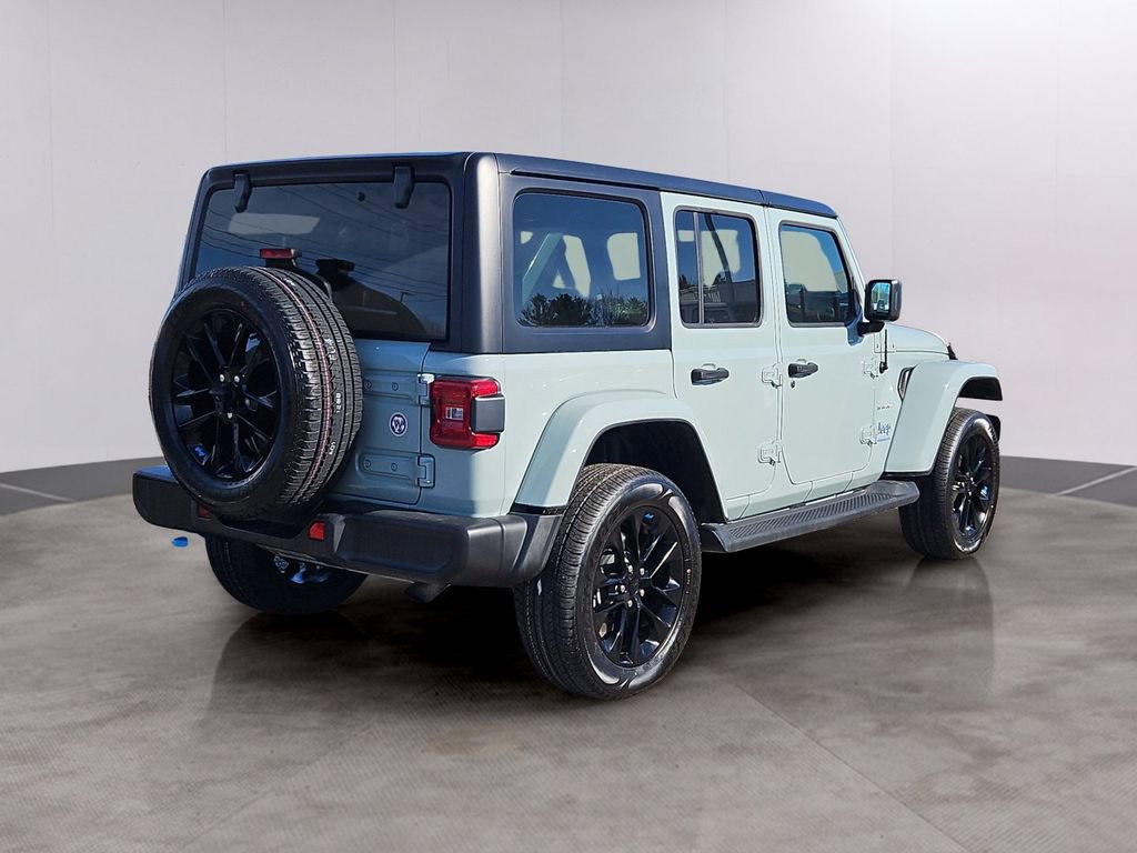 Used 2023 Jeep Wrangler Sahara w/ Dual Top Group image 4