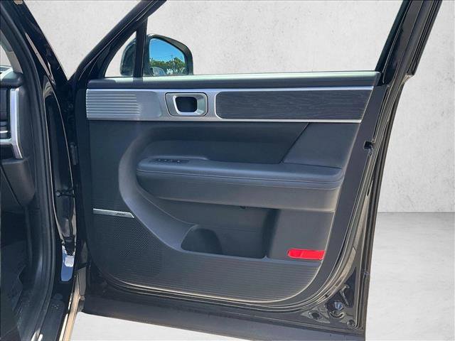 Used 2024 Hyundai Santa Fe Limited FWD image 19