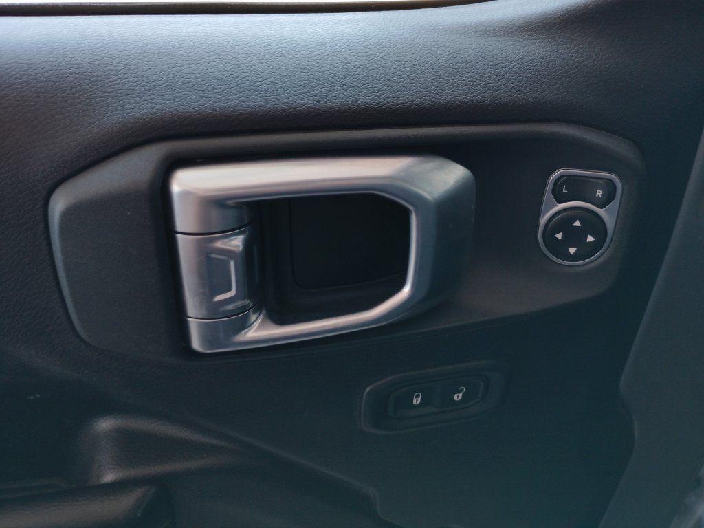 Used 2019 Jeep Wrangler Unlimited Sport S AWD/4WD image 21