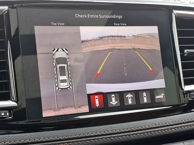 Used 2024 Chrysler Pacifica Pinnacle FWD image 21