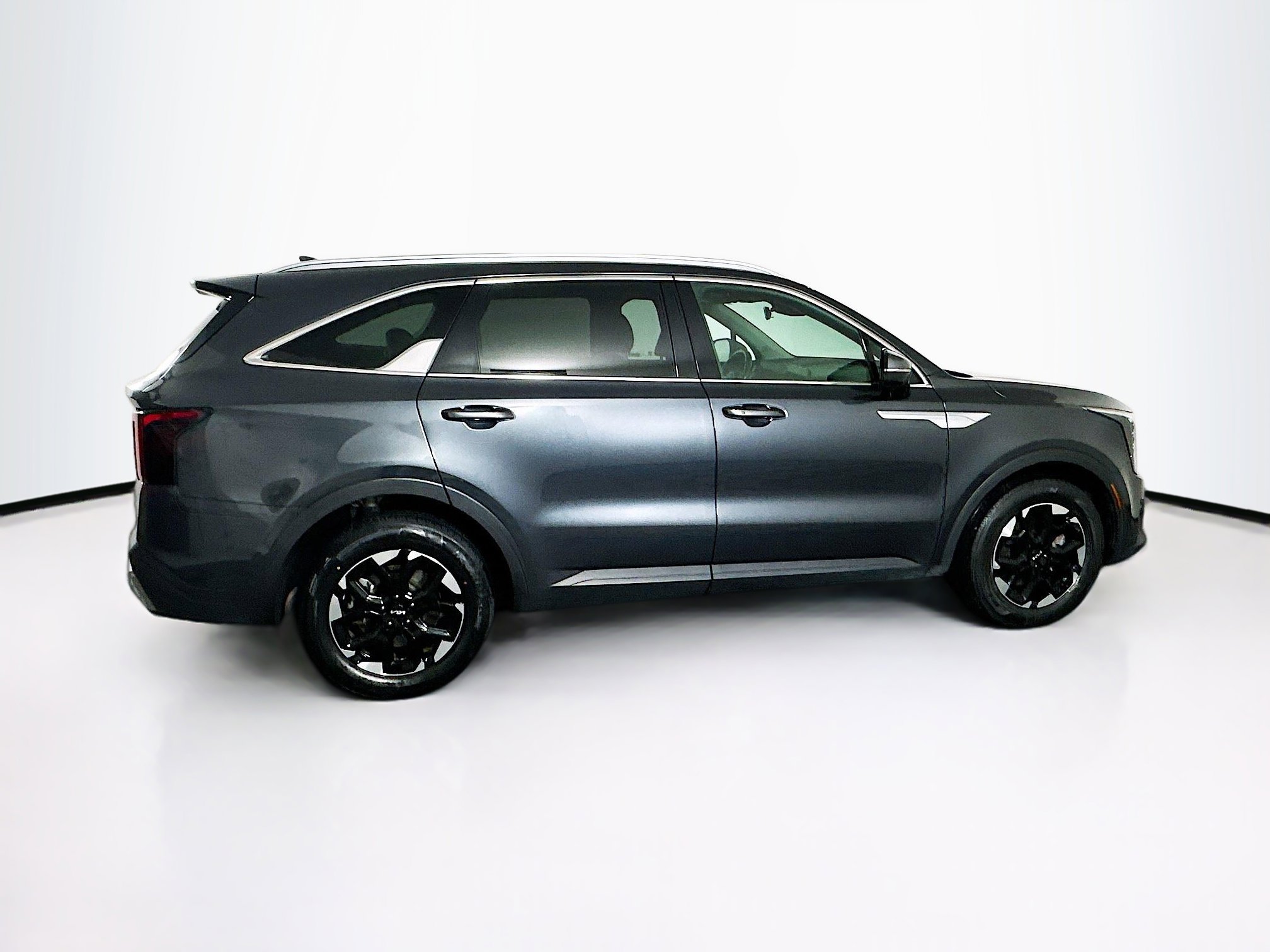 Used 2024 Kia Sorento S image 10